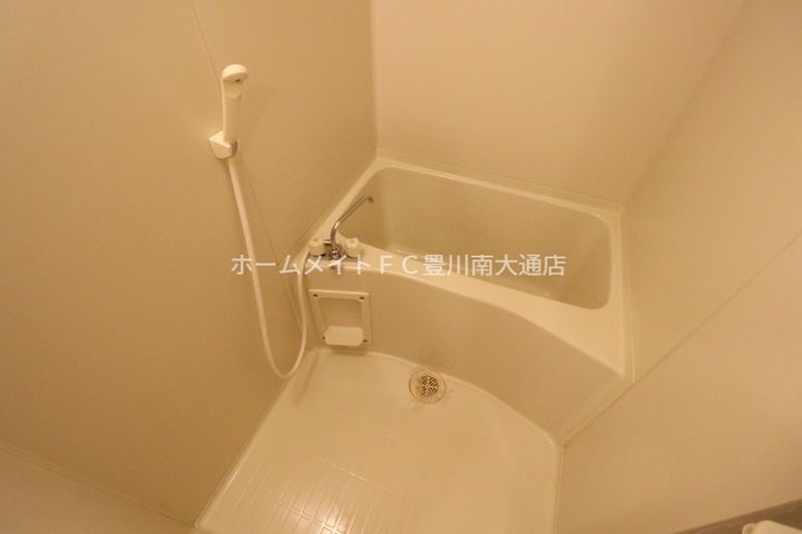 愛知県豊川市美和通2丁目(マンション)の賃貸物件302の風呂