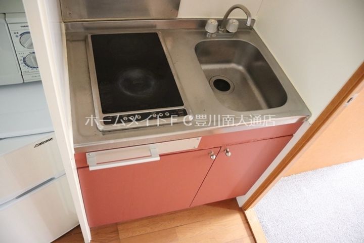 愛知県豊川市末広通1丁目(アパート)の賃貸物件202のキッチン