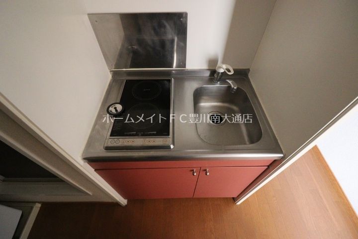 レオパレスサニーランド103のキッチン
