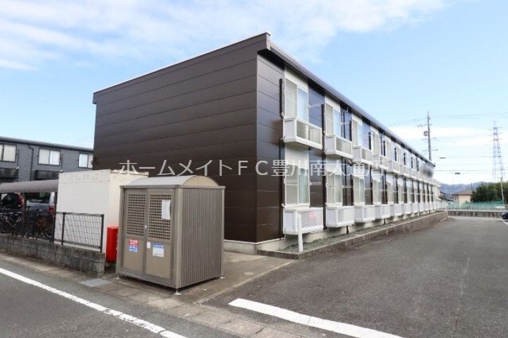 レオパレス縄手208の外観