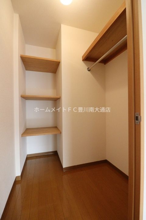 アインシュロスのその他画像