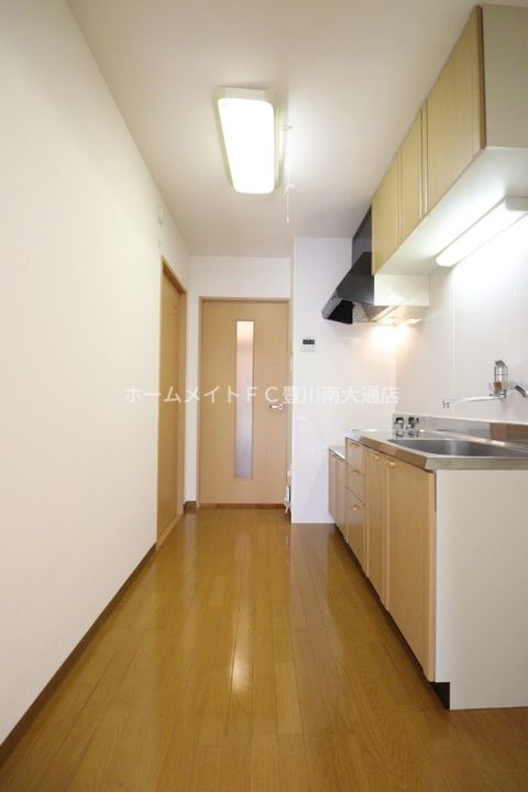 アインシュロスのその他画像