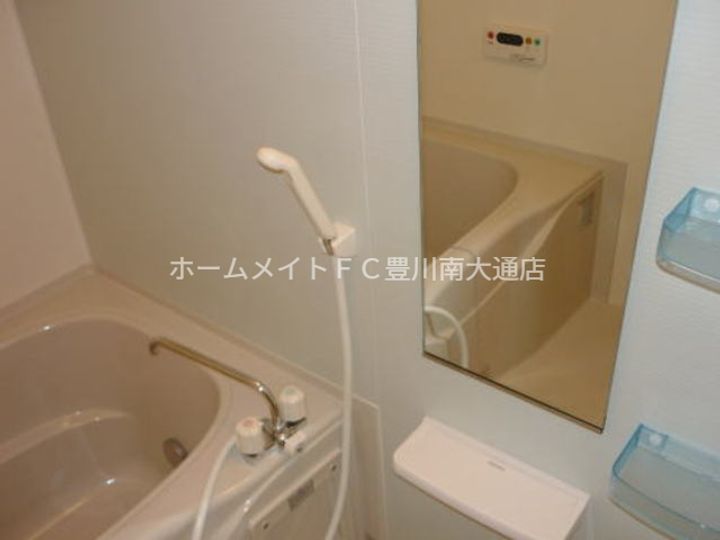 愛知県新城市川田字本宮道(アパート)の賃貸物件103の風呂