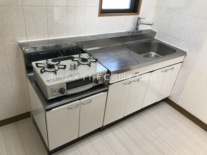 愛知県豊川市弥生町2丁目(マンション)の賃貸物件105のキッチン