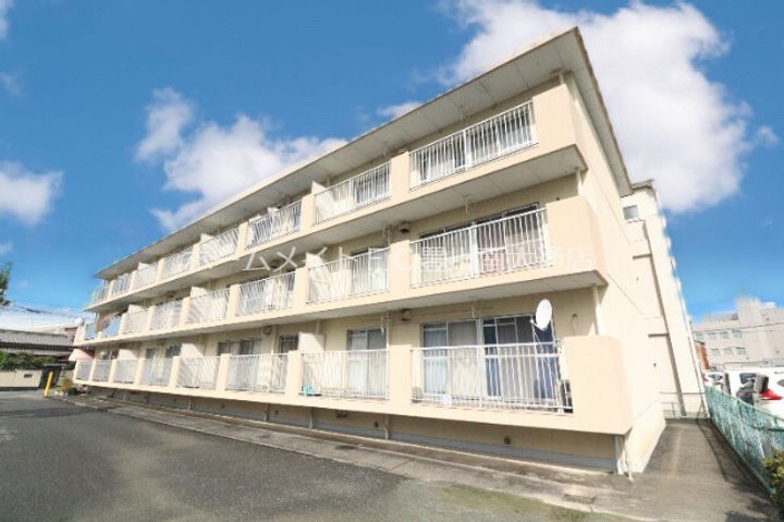 コーポ御作事205の外観