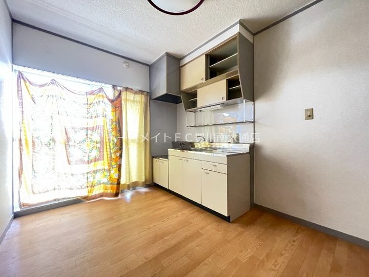 コーポ御作事205の内装