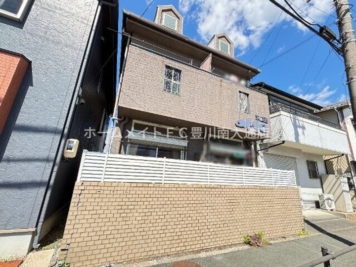 ユトリロ末広通の外観