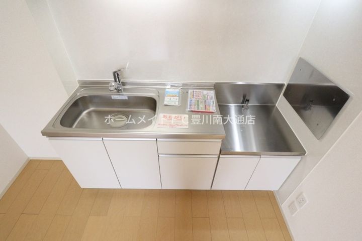 愛知県豊川市御油町一重薮(アパート)の賃貸物件のキッチン