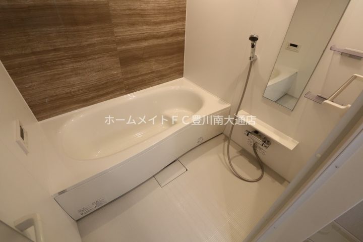 愛知県豊川市平井町東野地(アパート)の賃貸物件の風呂