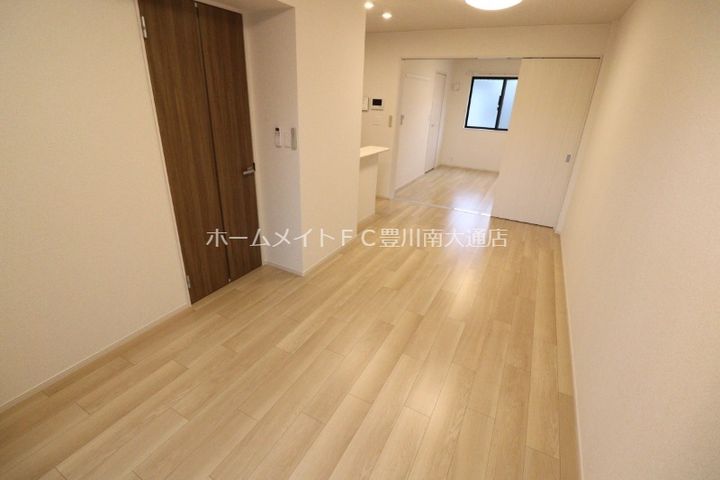 愛知県豊川市伊奈町出口(アパート)の賃貸物件105の内装