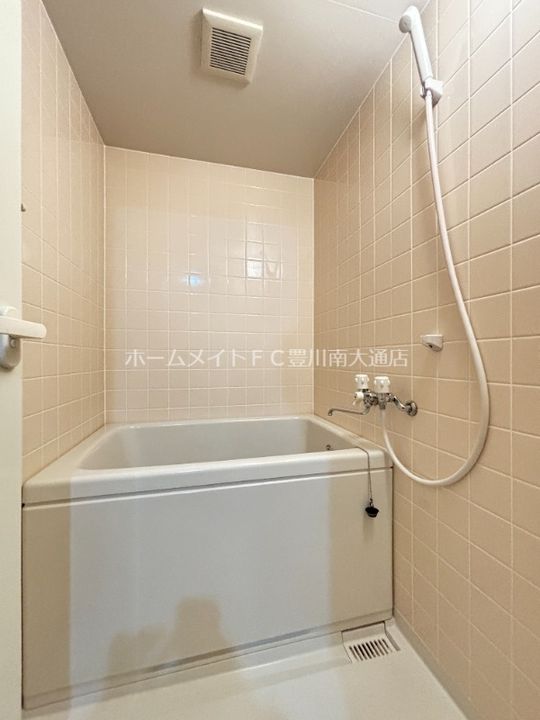 セザンヌ中央通の風呂