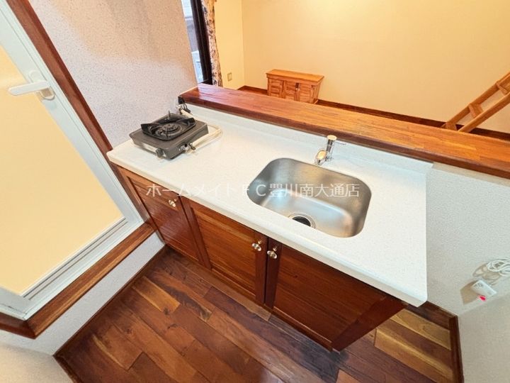 セザンヌ中央通のキッチン