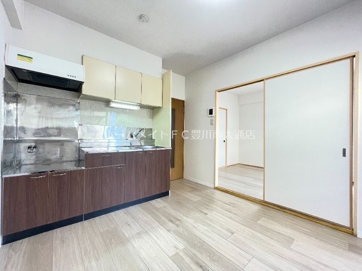 フリベール高見の内装