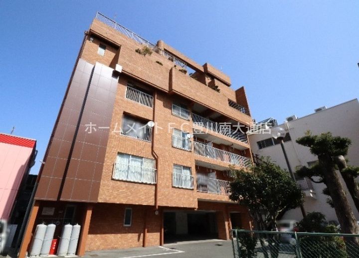 愛知県豊川市豊川元町(マンション)の賃貸物件1-405の外観