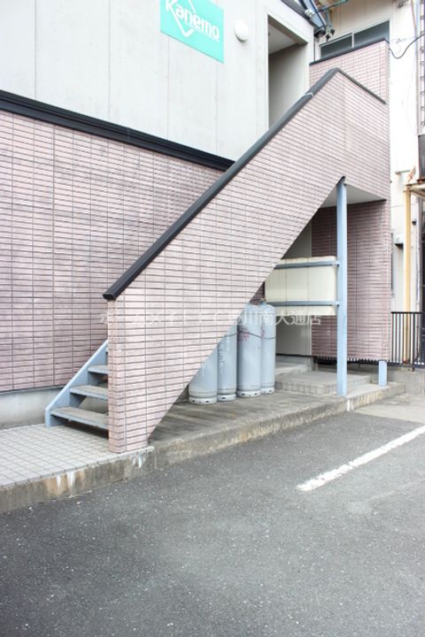 エステート101の玄関