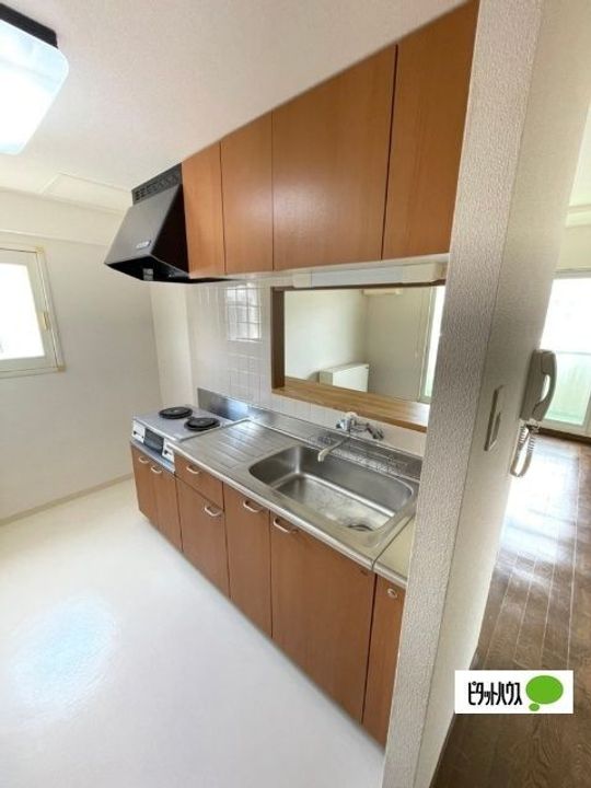 北海道札幌市西区琴似四条6丁目の賃貸マンションのキッチン