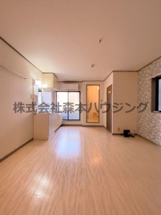 サザンクロス萱島南 302の内装