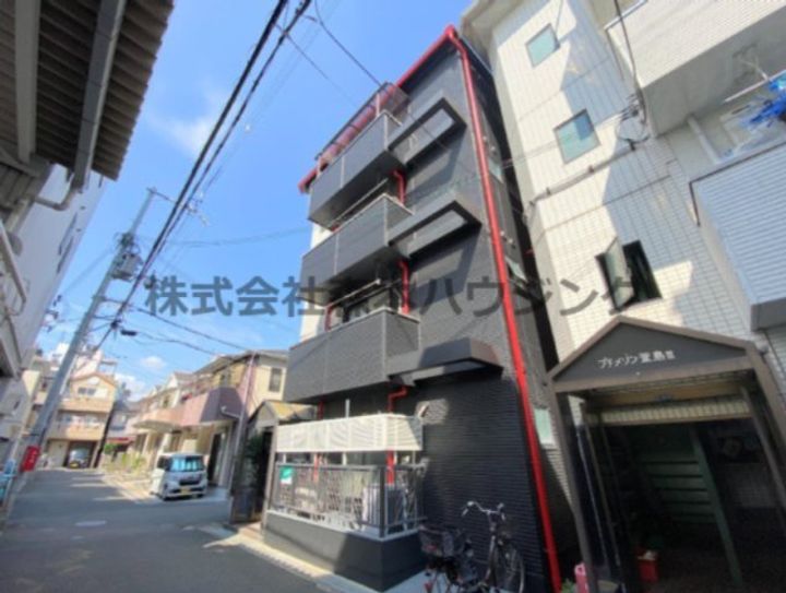 サザンクロス萱島南 302の外観