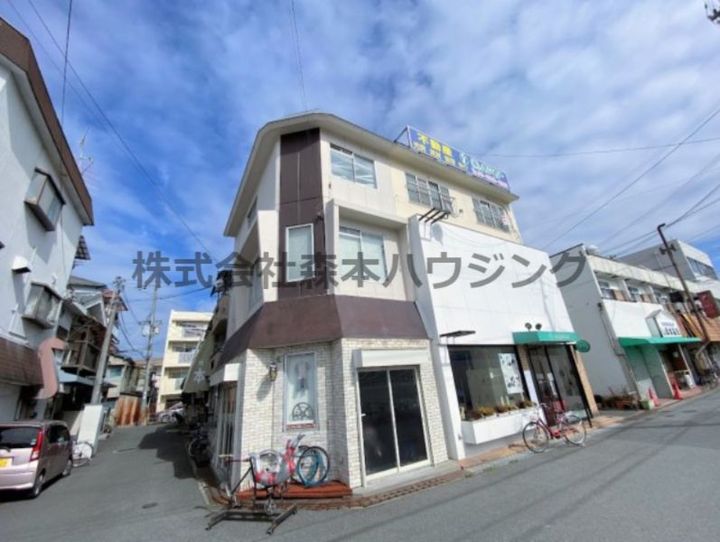 緑町マンション 3Aの外観