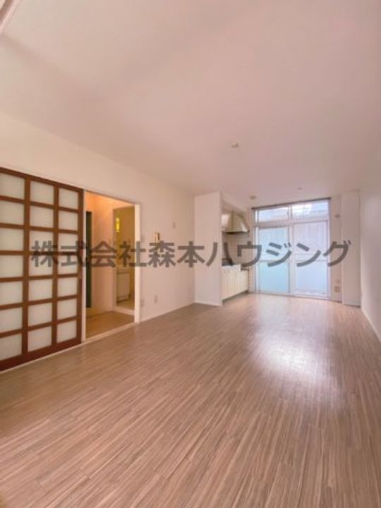 シャーンティⅡ 101の居間