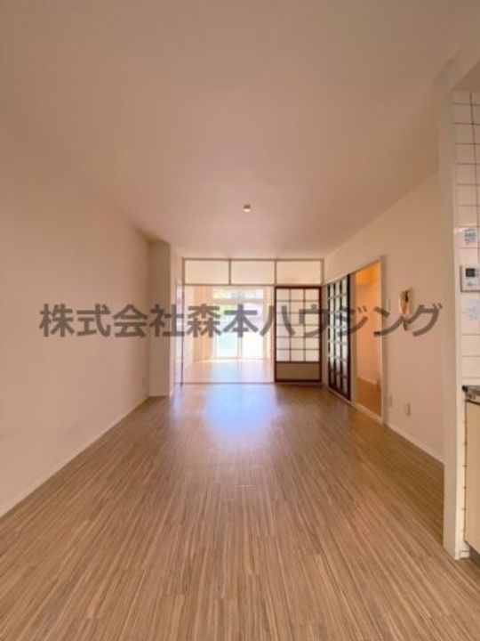 シャーンティⅡ 101の居間