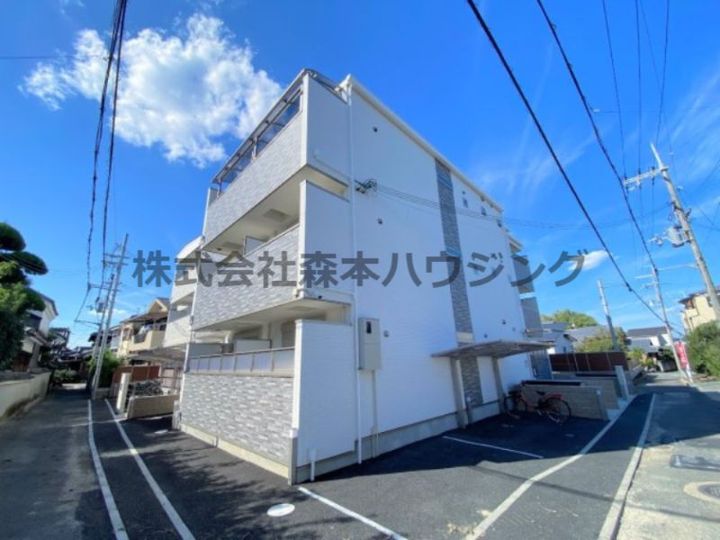クリエオーレ郡津Ⅱ 101の外観