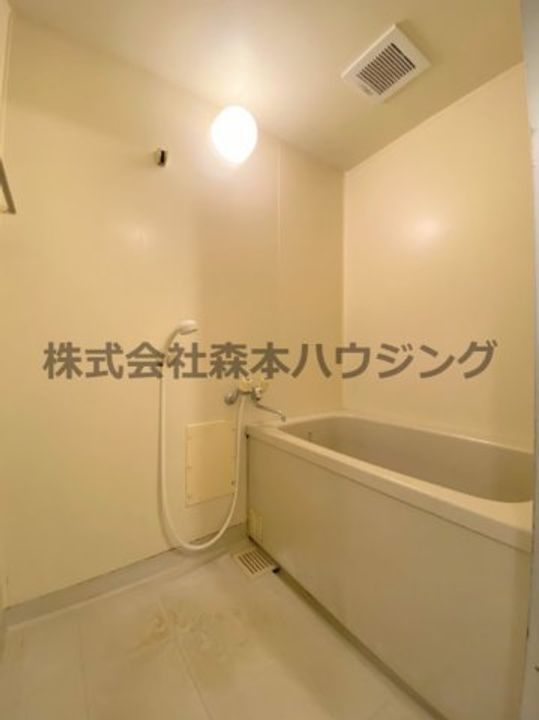 ビューテラス畷B棟 103の風呂