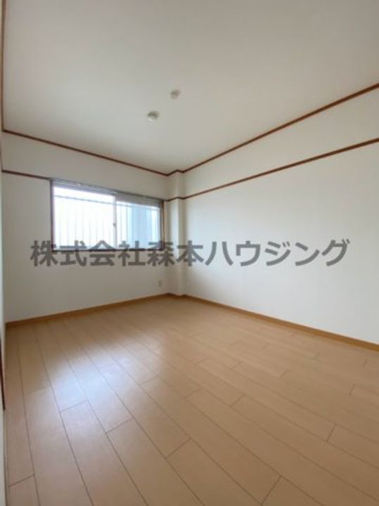 ビューテラス畷B棟 103の内装