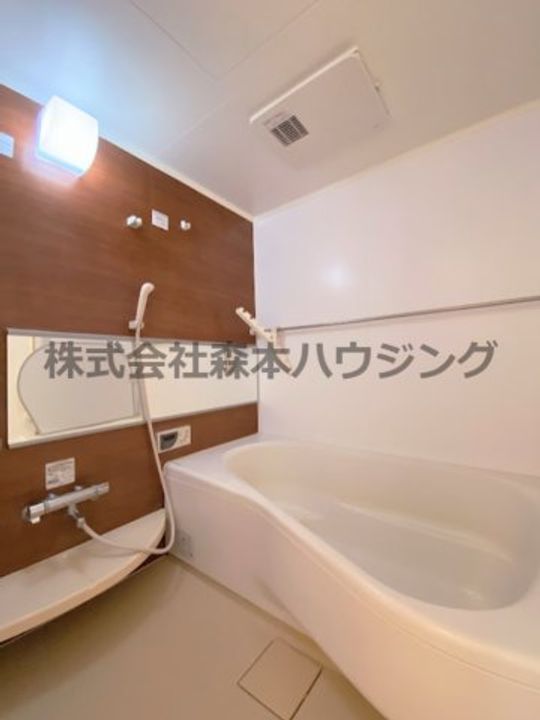 グラシアス 201の風呂