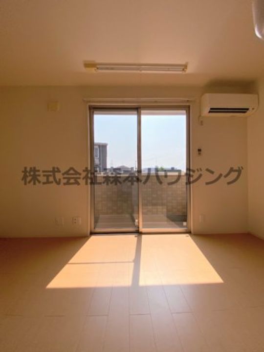 グラシアス 201の居間