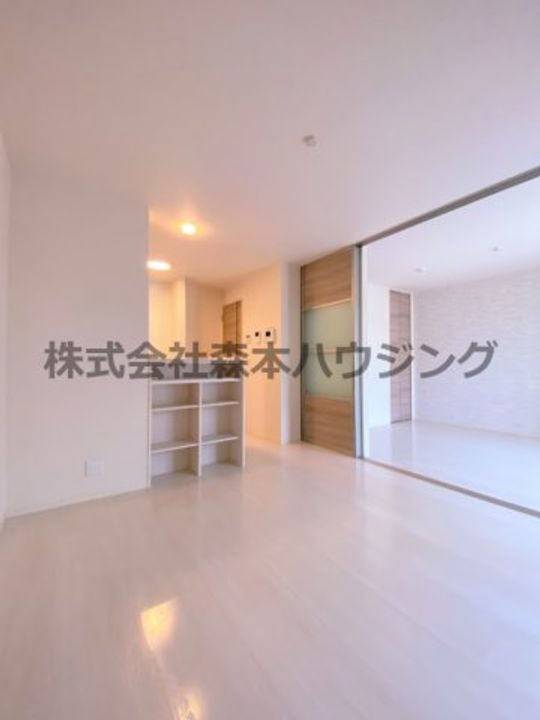 Seon 102の居間