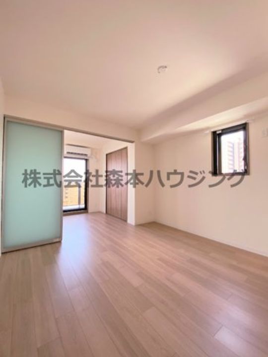サンフレンドコア 401の居間