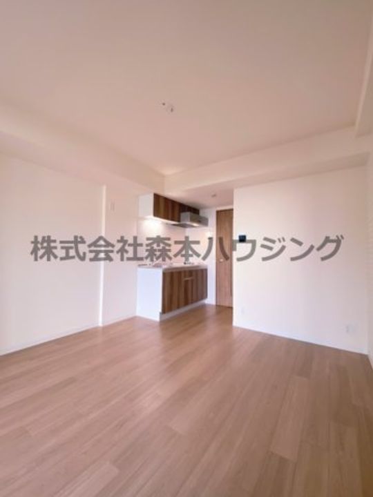 サンフレンドコア 404の居間