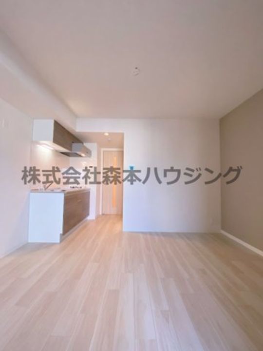 サンフレンドコア 302の居間