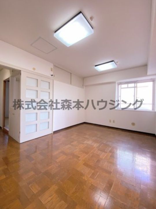 香里園ヒルズ 304の居間