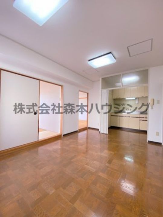 香里園ヒルズ 304の居間