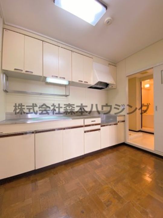 香里園ヒルズ 304のキッチン