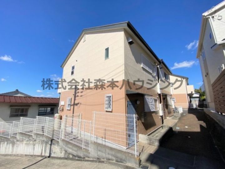 ザハウスオブマダムジュエルC2棟 2Fの外観