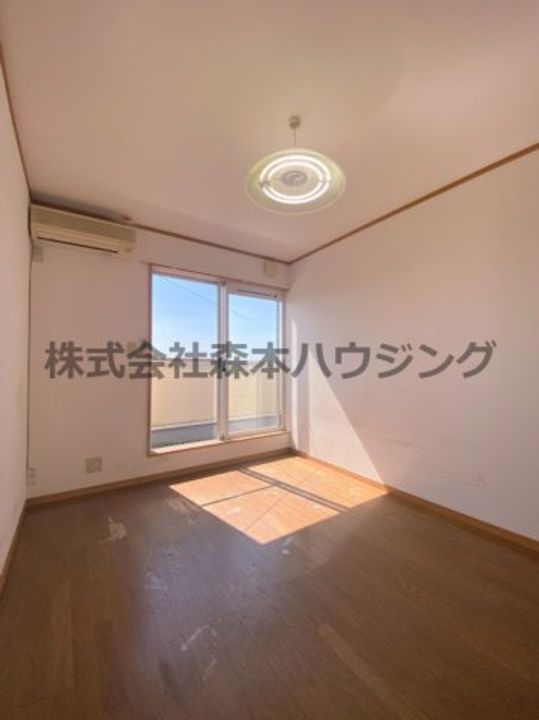 ザハウスオブマダムジュエルC2棟 2Fの内装