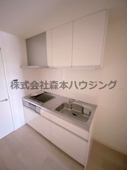 クリエオーレ明和 105のキッチン