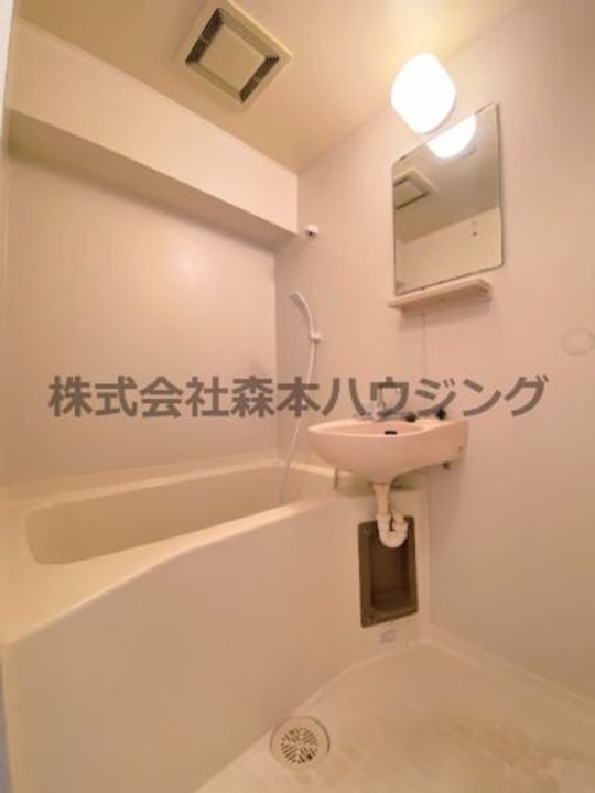 GM藤田町EAST 304の風呂