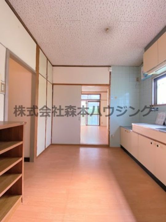第2山本ハイツ 101の居間