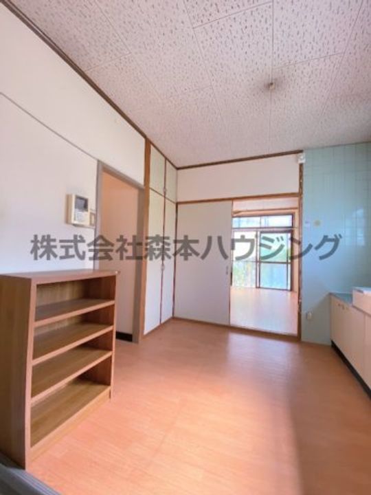 第2山本ハイツ 101の居間