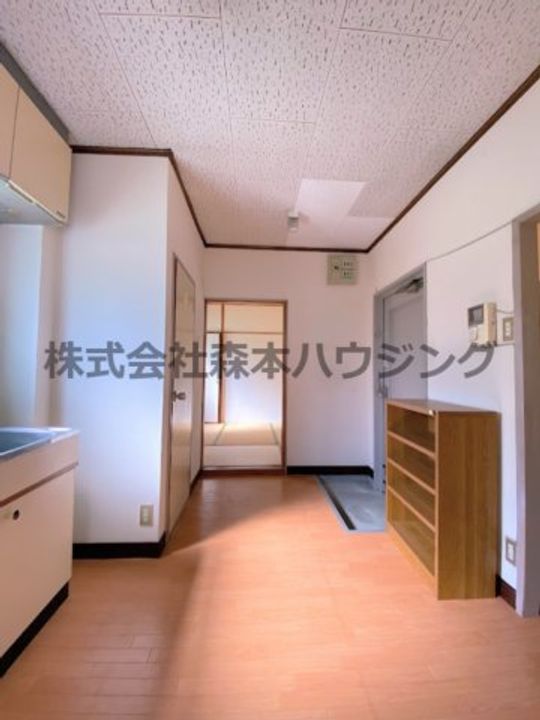 第2山本ハイツ 101の居間