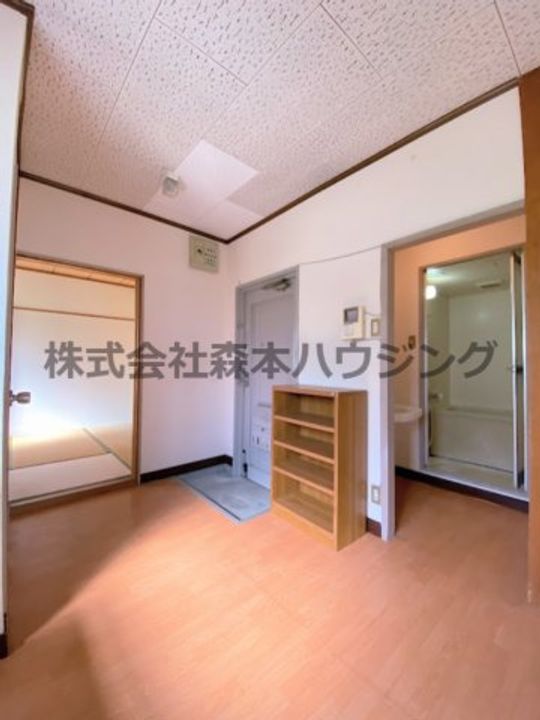 第2山本ハイツ 101の居間