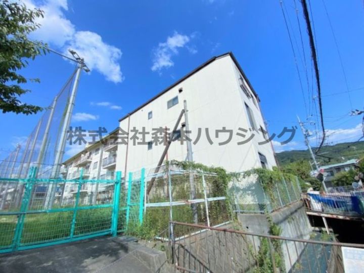 第2山本ハイツ 101の外観