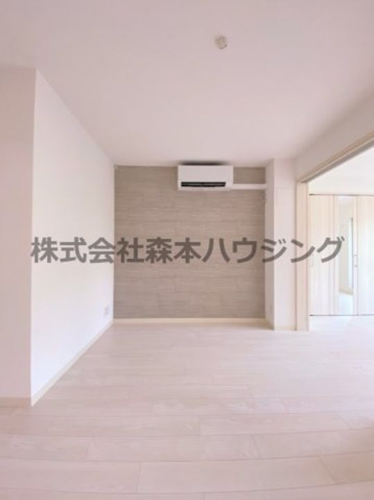 ラモーナ清瀧 201の居間