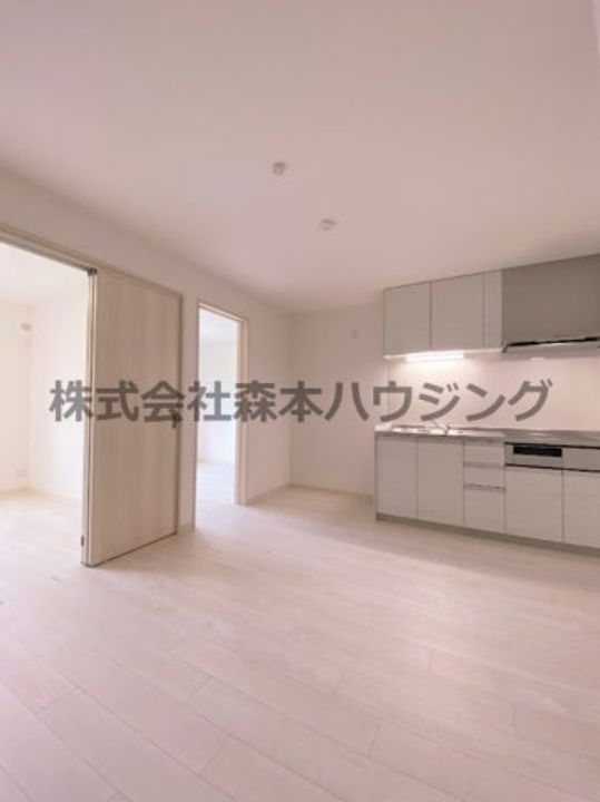 ラモーナ清瀧 201の居間