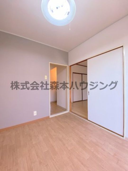 ブランマヌール 203の居間
