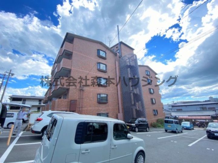 サンライト星ヶ丘 208の外観